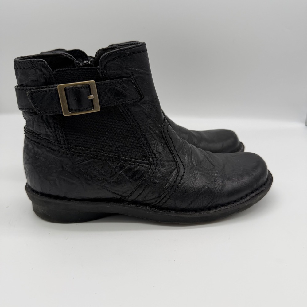 Clarks Womens Black Leather Ankle Boots Side Zip Buckle Low Wedge 5.5M 39300 - Picture 3 of 8